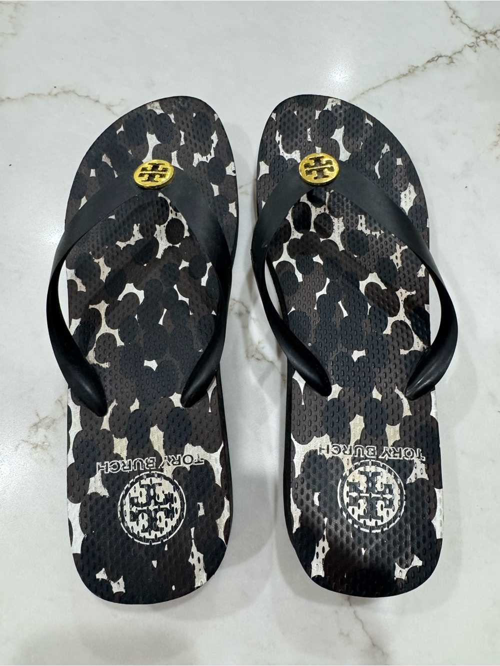 Tory Burch Women’s Black Leopard Print Flip Flops size 8- wedge